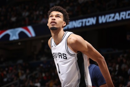 九游体育官方网站-问题不大吧？蒂格：如果文班能保持健康 那他下赛季会进最佳阵容